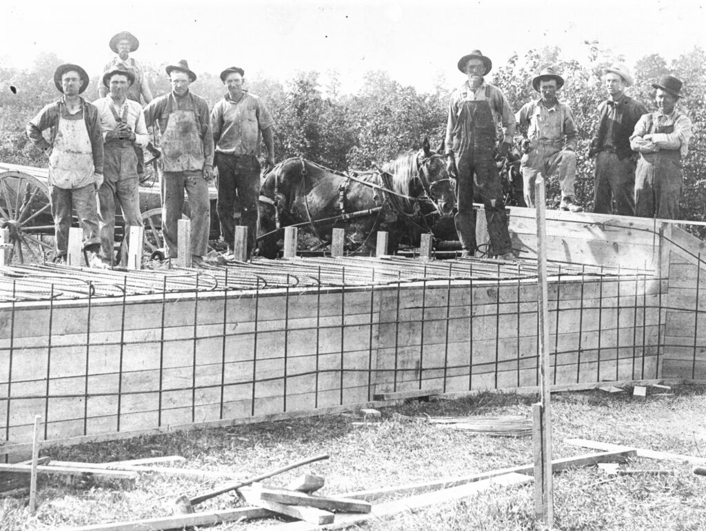 DeWitt Forming Concrete