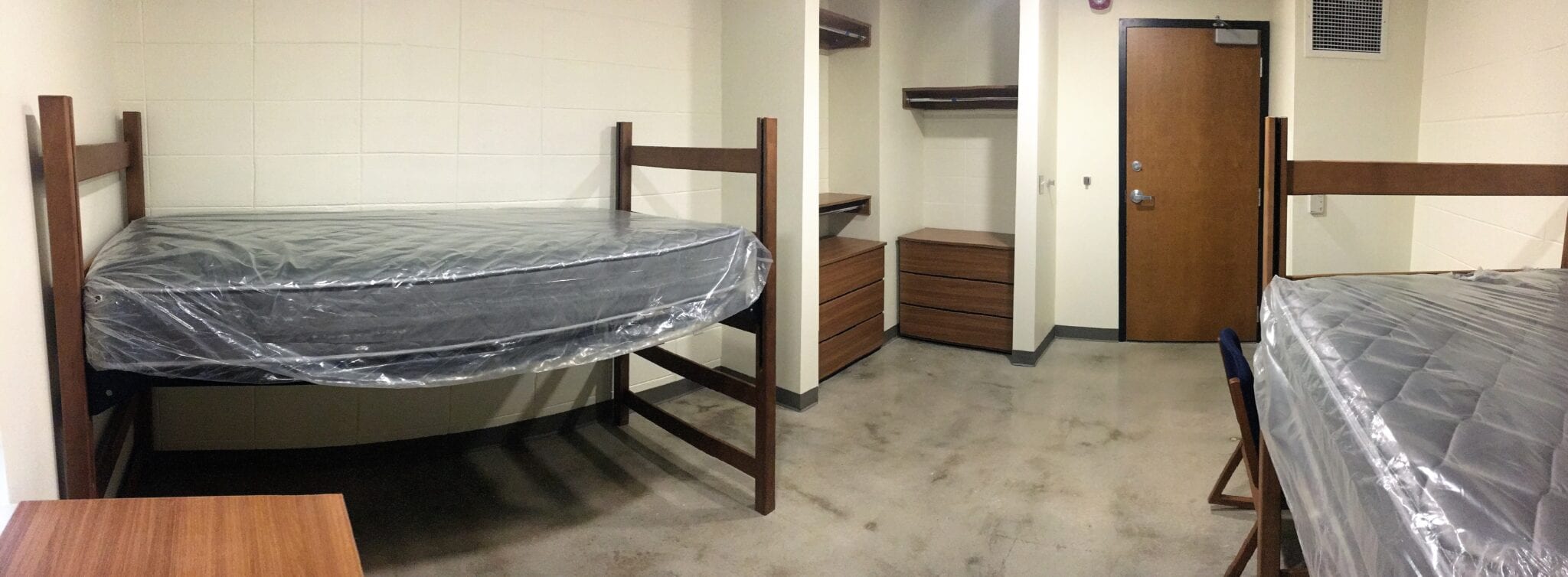 missouri state university woods house resident room closets